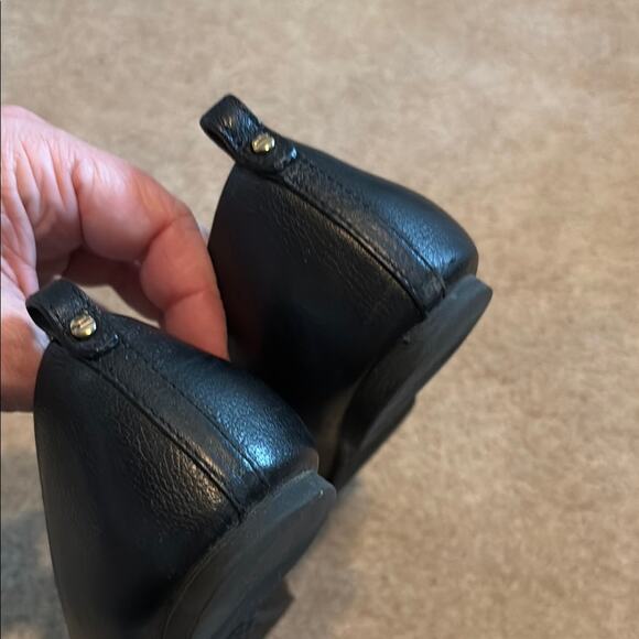 Tory Burch Black Flats with Logo Detail - Picture 5 of 7